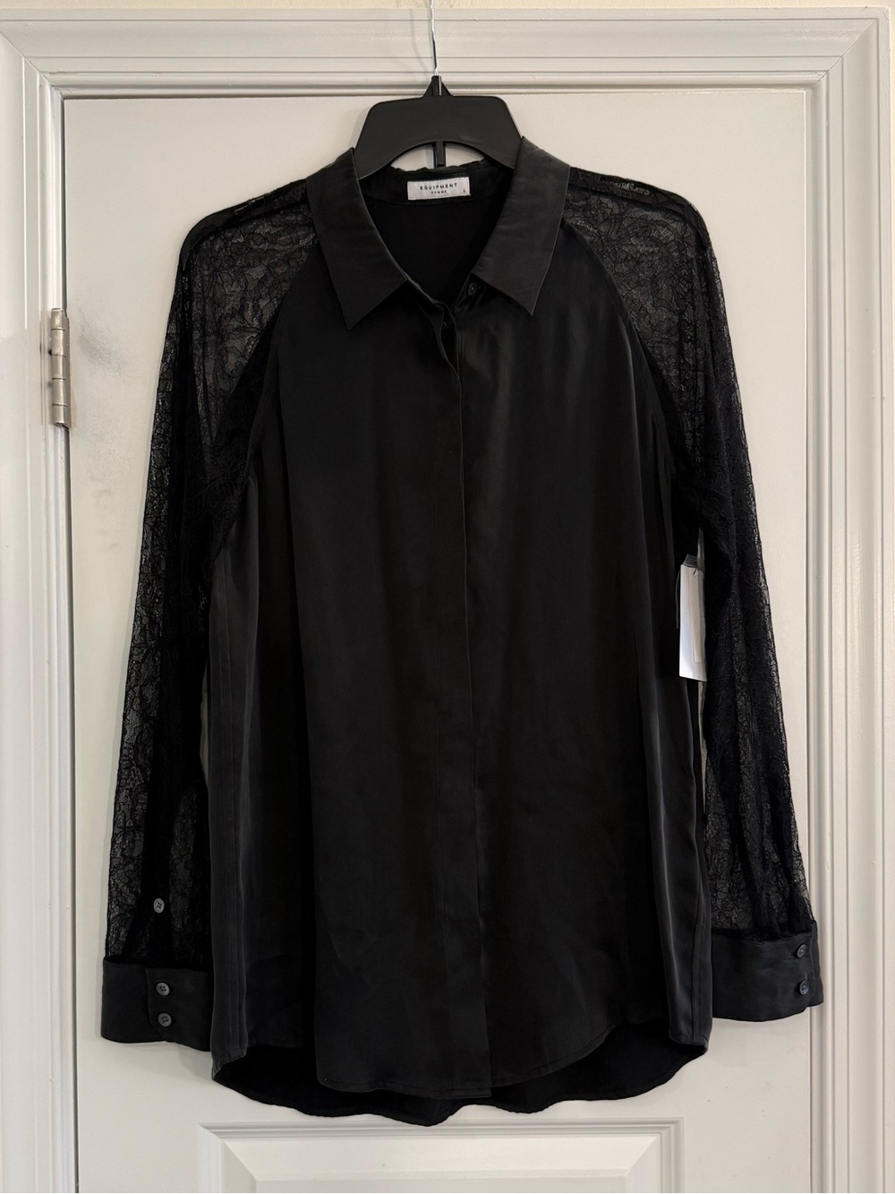 Equipment Femme Quinn 100% Silk Lace Sleeve Blouse Black Women’s L NWT